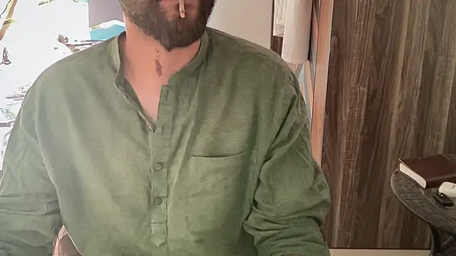 MakeMeAwareAah online show from April 14, 12:27 pm