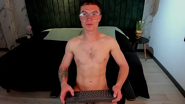 Lil James online show from January 7, 8:03 pm