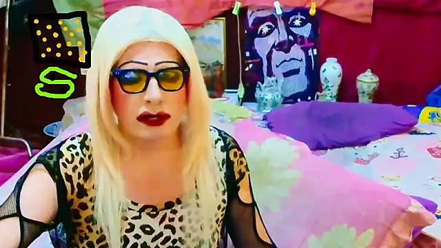 horni4luv online show from December 13, 11:44 pm