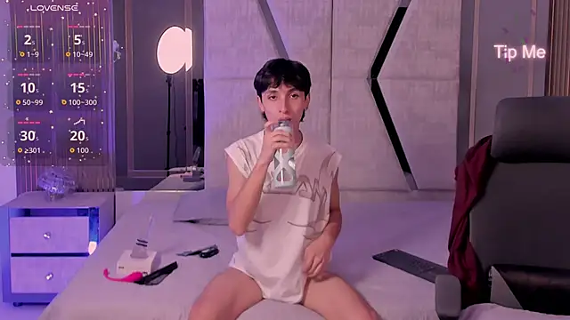 LiamPage  online show from October 28, 9:50 pm