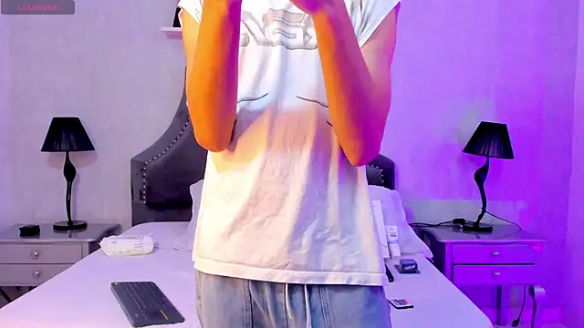 LiamPage  online show from November 25, 9:28 pm