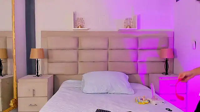 LiamPage  online show from November 2, 9:30 pm