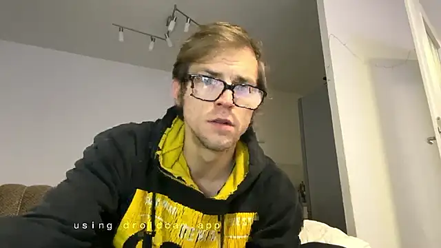 StephPra94 online show from October 29, 7:50 pm