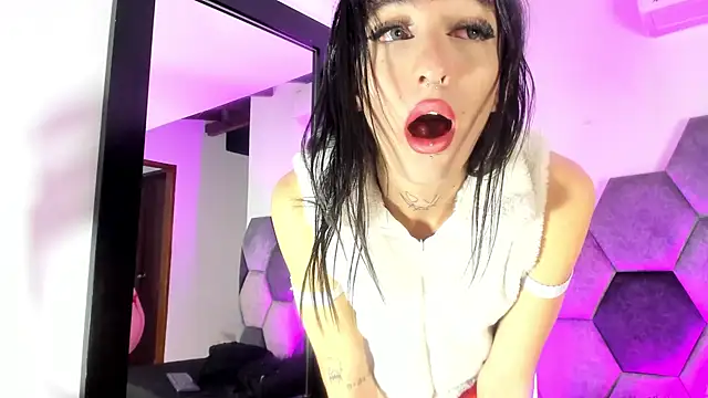 Cloy Areo online show from June 20, 1:27 pm