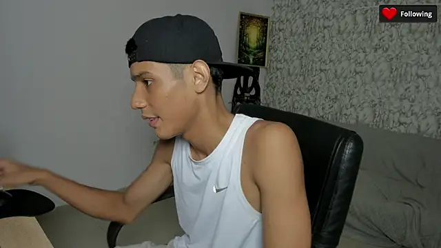 santos desire online show from October 31, 4:03 am