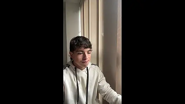 JUSTIN JHONS online show from March 18, 9:51 pm