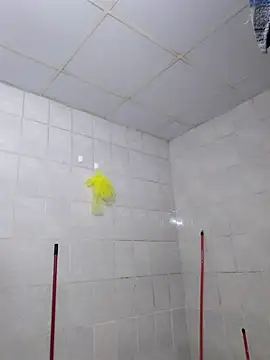 ylansoso online show from March 21, 2:54 pm