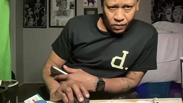 OnGodV1Ooutta10 online show from November 7, 5:33 am