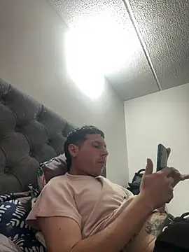 Yeison 8012 online show from March 18, 9:56 am