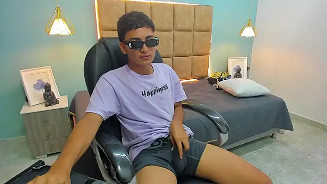 Alan Grey18 online show from November 5, 2:08 pm