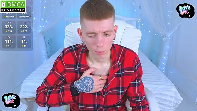 Cristian  Dior online show from March 7, 6:06 pm