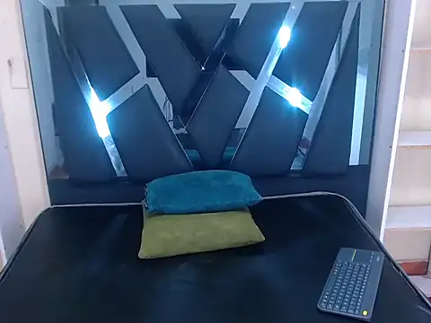 Clarense Bill online show from November 1, 1:04 pm