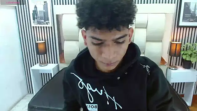 Clarense Bill online show from November 3, 1:57 pm