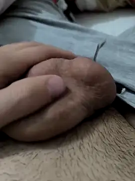 Razvan515 online show from November 9, 9:30 pm