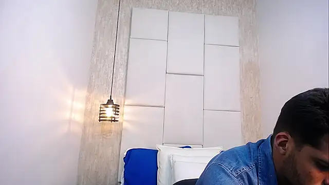 Hamilton 0 online show from November 11, 8:03 pm