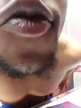 BananaDickon2 online show from October 31, 6:04 am