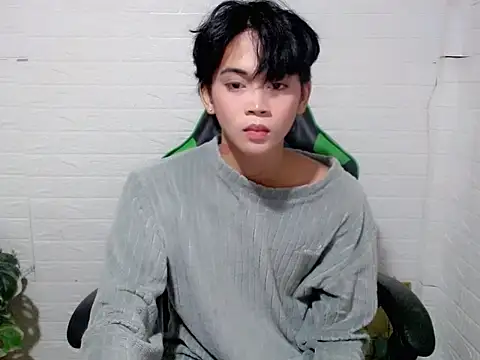 AsianCuteGuy21 online show from April 5, 5:09 pm