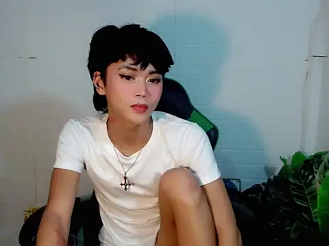 AsianCuteGuy21 online show from March 12, 5:09 pm