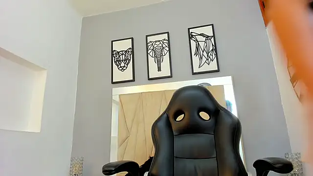 adams bobby online show from April 29, 11:15 am