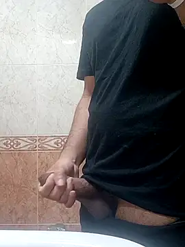 leohot2xx online show from May 7, 12:44 am