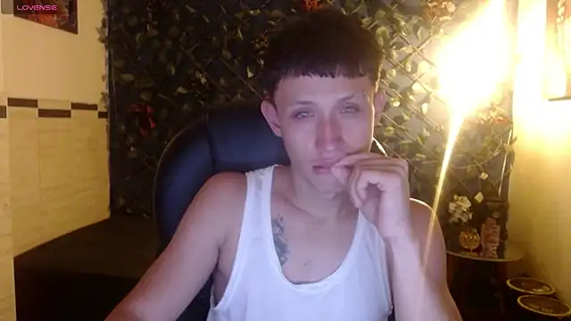 Garuo 18 online show from January 6, 3:10 am