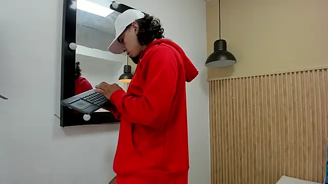 STEINER 01 online show from November 7, 4:05 am