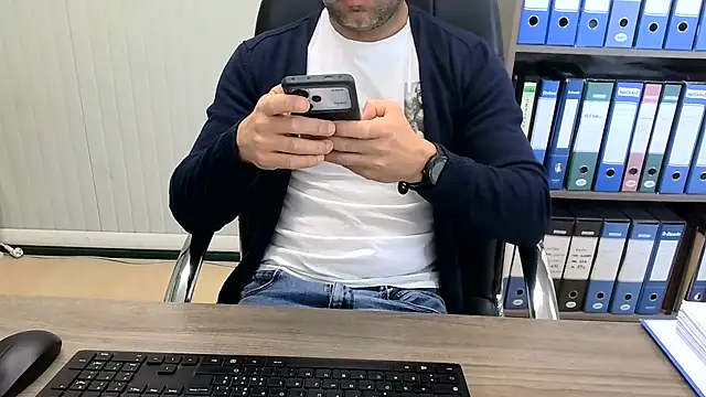 Evasionee online show from April 21, 6:08 am