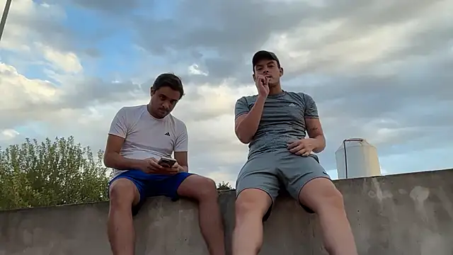 dylan-jacob12 online show from February 11, 10:15 pm