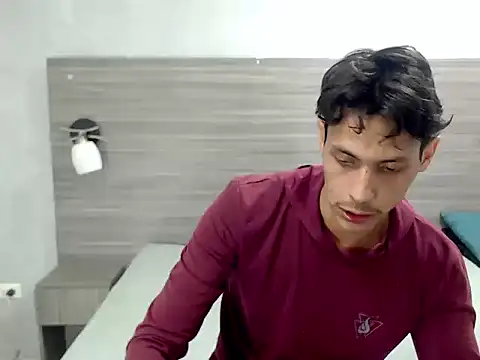 wiltom  online show from November 26, 4:15 am