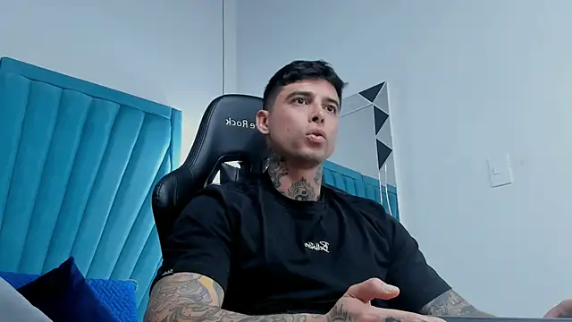 MATEO DILUCA online show from January 12, 9:19 pm