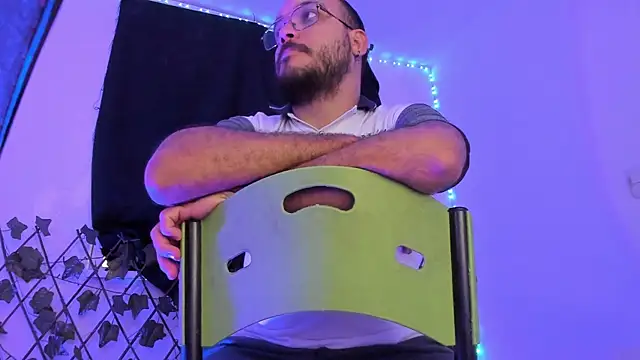 MarkWolfe1 online show from October 31, 10:02 pm