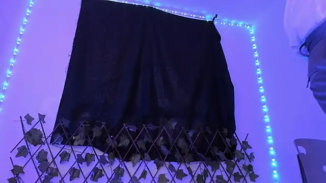 MarkWolfe1 online show from October 30, 10:00 pm