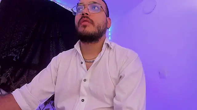 MarkWolfe1 online show from October 28, 9:50 pm