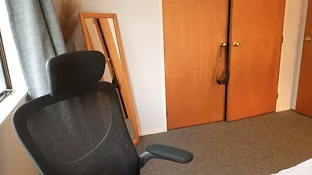 john clarisa online show from April 6, 5:30 am