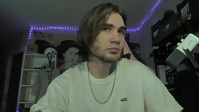 Go V Cs online show from February 25, 12:00 am