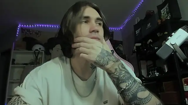 Go V Cs online show from February 19, 9:55 pm