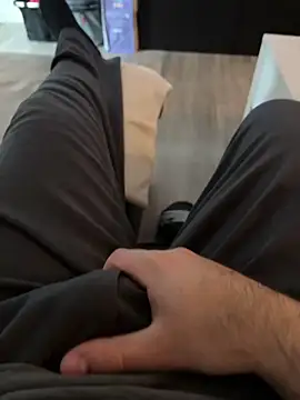 hasanka62 online show from April 4, 4:04 pm