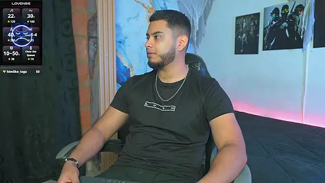 Tiler wolker online show from November 30, 4:14 am