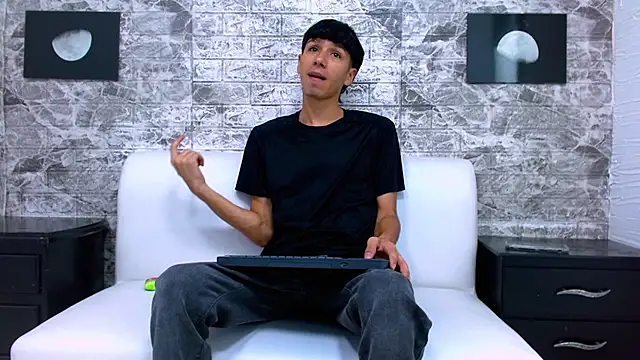 LaPantera Rosa online show from November 11, 3:22 am