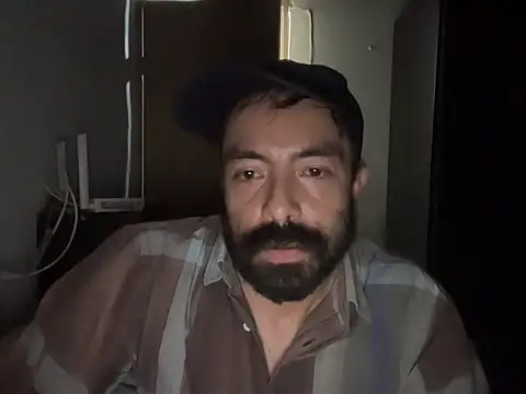 Lovemedadplease online show from February 5, 10:11 am