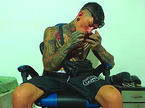 sexy men tatoo online show from November 13, 1:10 am