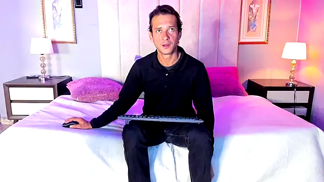 Dante Steele  online show from November 7, 3:54 am