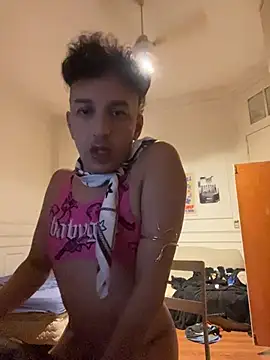 igartuadavidt6 online show from February 7, 5:36 am