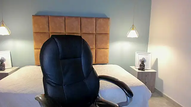 NicolasFerrer18 online show from November 16, 7:27 pm