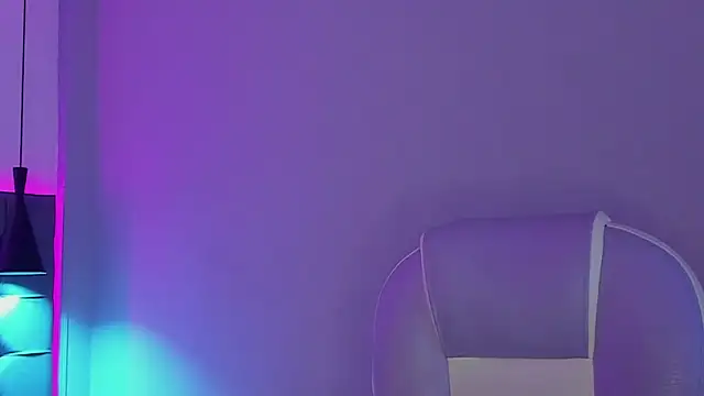 NicolasFerrer18 online show from December 13, 7:53 pm