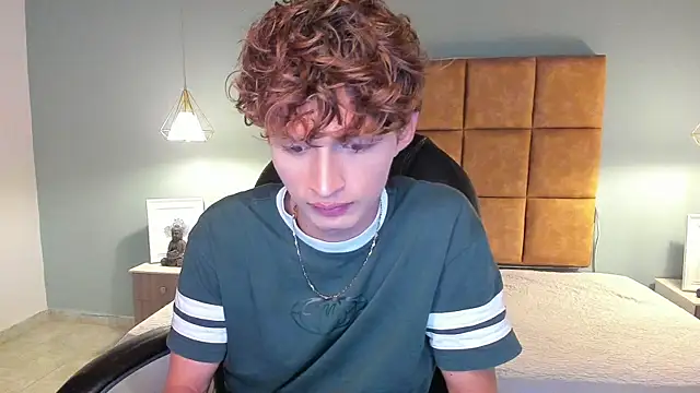 NicolasFerrer18 online show from November 13, 7:51 pm