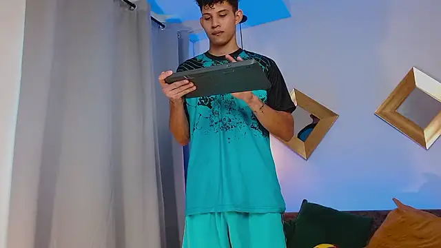 KamiSuarez online show from February 2, 6:38 pm