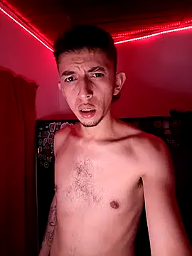 Aron Jones  online show from November 21, 5:28 am