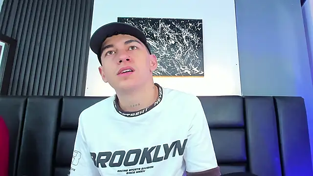 Snapshot of Duolust1 chatting on November 15, 12:29 pm Duolust1 online show from November 15, 12:29 pm