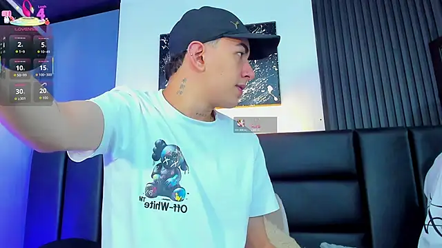 Snapshot of Duolust1 chatting on November 14, 12:17 pm Duolust1 online show from November 14, 12:17 pm